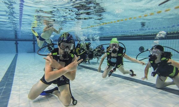 Pourquoi les clubs de plongée dans le Var proposent des entraînements fitness ?