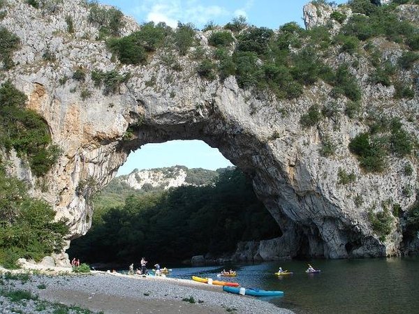 Quel niveau de fitness faut-il pour faire du canoë en Ardèche ?